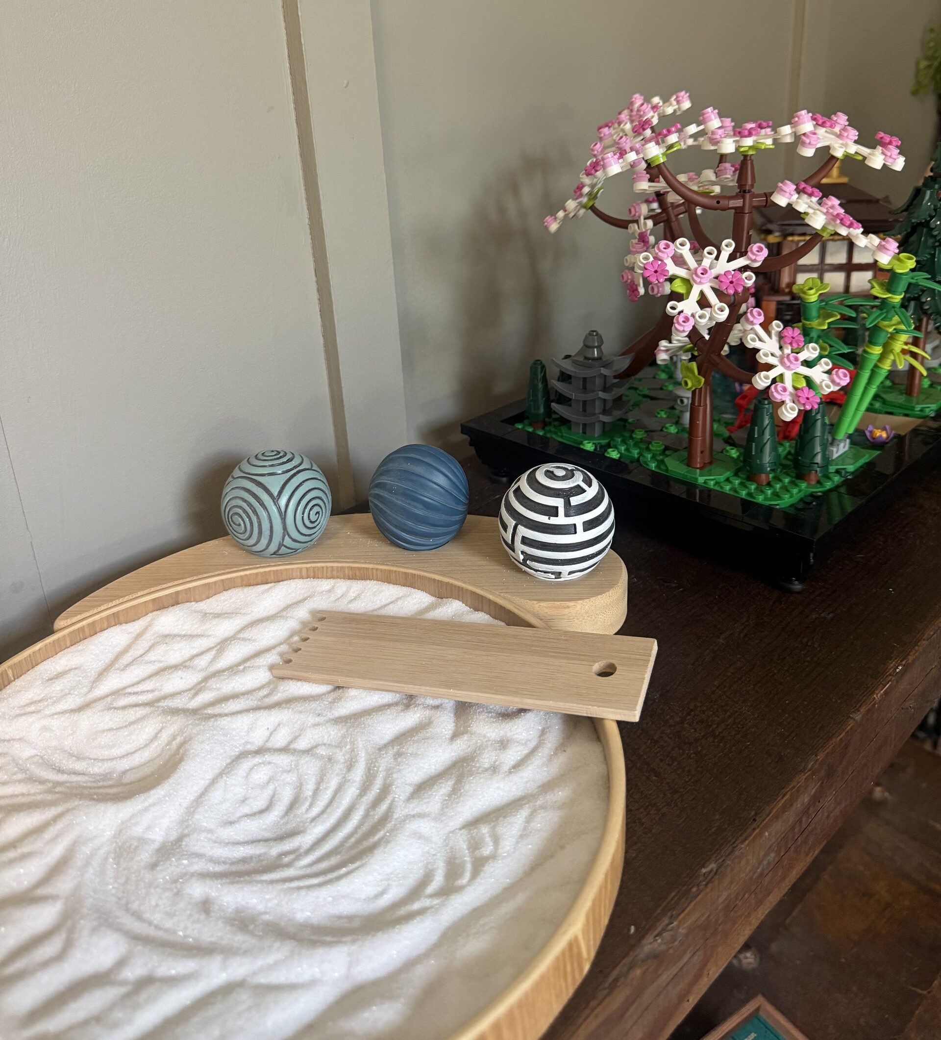 Children & Young People Zen sand tray and creative therapeutic resources used in counselling sessions